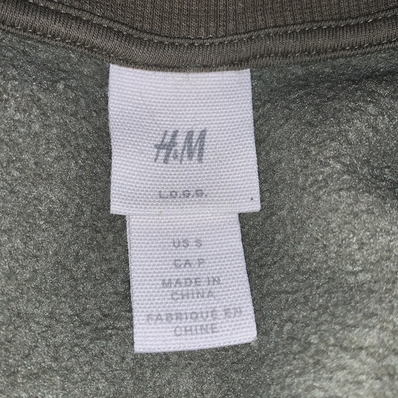 H&M green sweatshirt with quarter-zip - Picture 5 of 7
